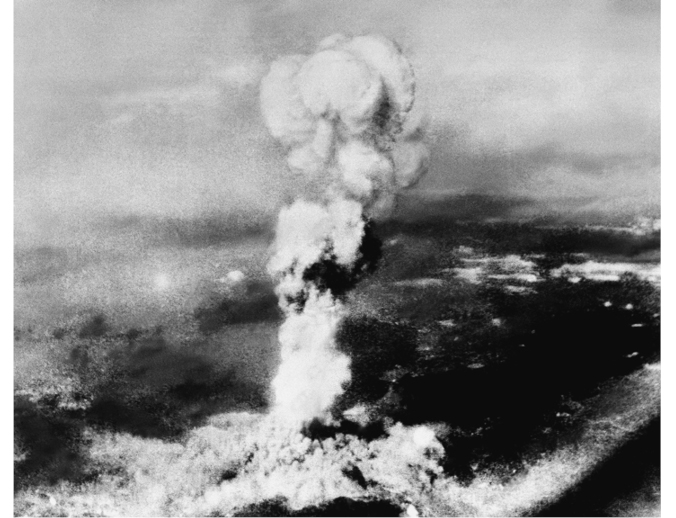 P-57--Hiroshima%20mushroom%20cloud=atomicarchive.tif