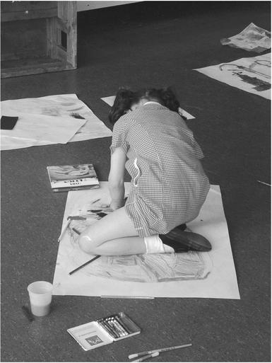 Figure 1.3.1 Lost in drawing. A research workshop in progress. Photograph Brian Hartley Copyright Matthew Reason