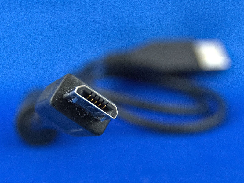 Micro USB B plug