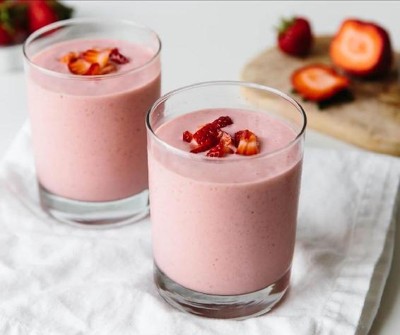 Strawberry Banana Smoothie (Easy & Healthy!) | Downshiftology