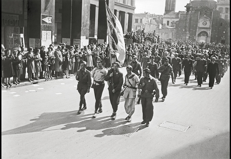 Milano, 6 maggio 1945 (Archivi Farabola).