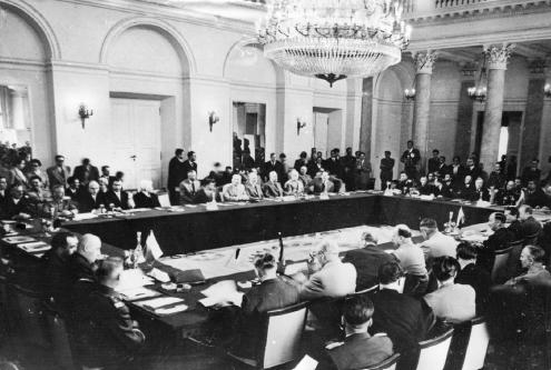 Conferenza degli Stati comunisti, Varsavia, 14 maggio 1955