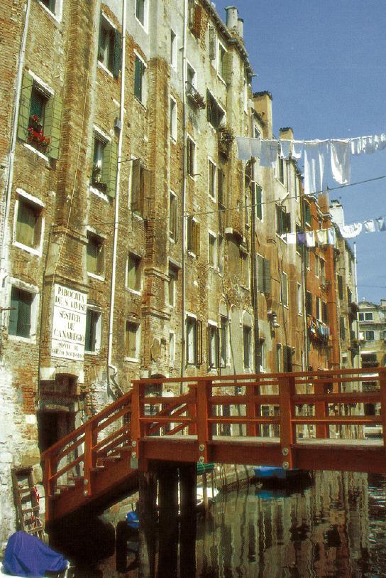 Il campo di Ghetto Novo. Fotografia Davide Calimani