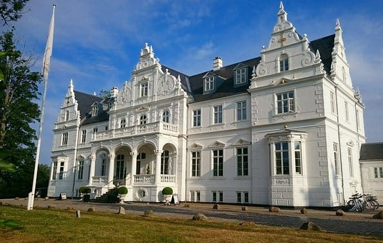 KOKKEDAL SLOT COPENHAGEN - Prices & Castle Reviews (Hoersholm, Denmark)