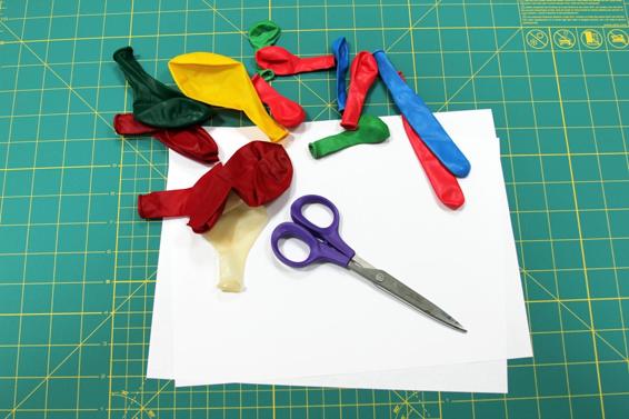 Parts and tools for balloon rockets include balloons, paper, and scissors.