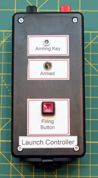 The launch box carries 12 V internally for high-voltage igniters, but also has external connections for lead-acid batteries for cluster launches.