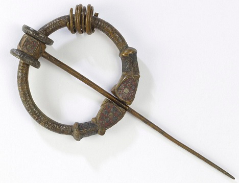 Balinderry Brooch