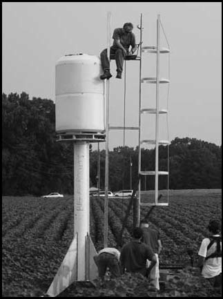 Setting Up the Flight Computers and Explosive Charges