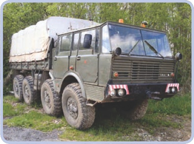 The default position of the Tatra-type suspension offers extra ground clearance. This “bowed” look can be mistaken for damage or warping.