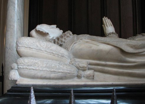 File:Mary Stuart tomb.jpg