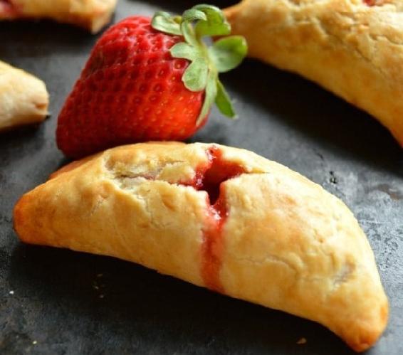 ../link/Strawberry-Rhubarb-Hand-Pies-11.jpg