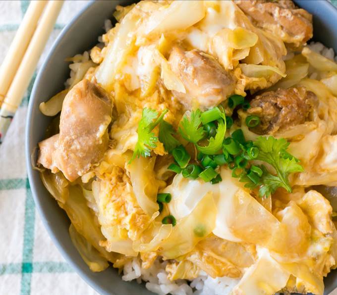 ผลการค้นหารูปภาพสำหรับ Japanese Oyakodon Breakfast Donburi