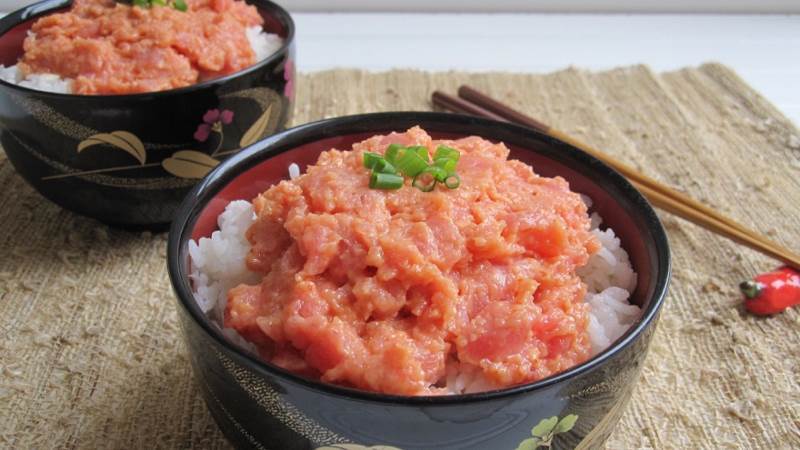 ผลการค้นหารูปภาพสำหรับ Spicy Tuna Donburi