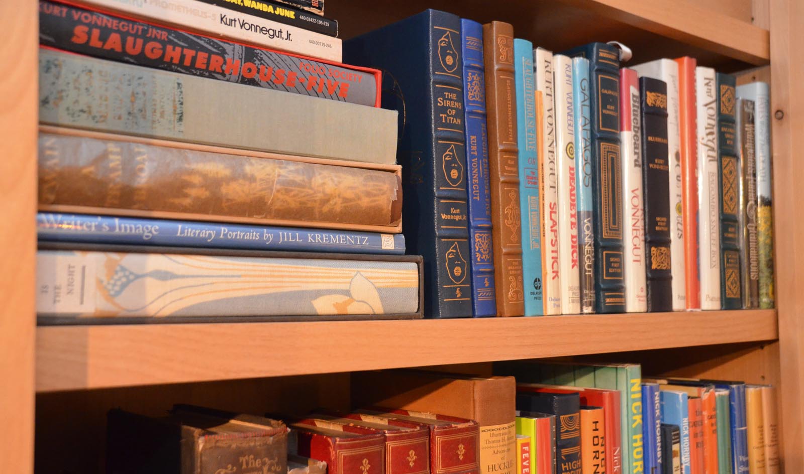 Photo of other groups of books on Thatcher's shelves.