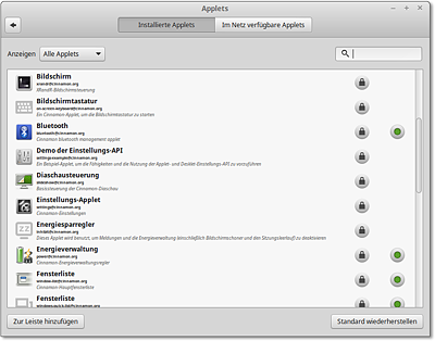 Das Panel kann mit einer
  reichhaltigen Auswahl an Applets ausgestattet werden.