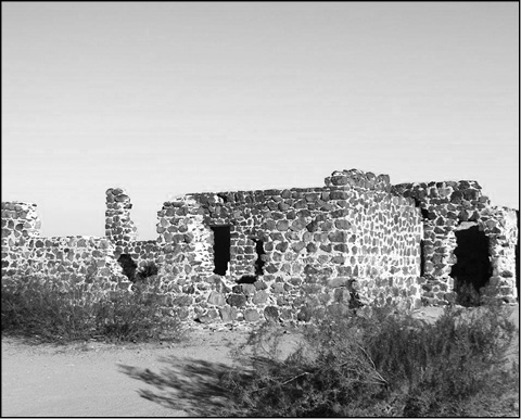 More ruins of the Sasco Rockland Hotel.