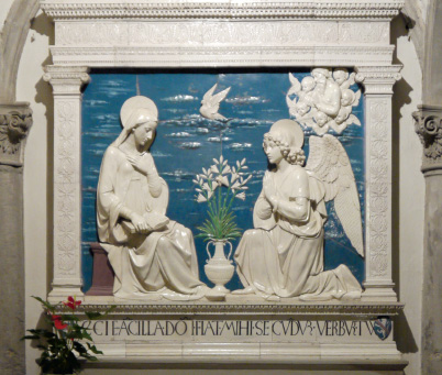 Chiesa Maggiore: Andrea della Robbia, Annunciation, glazed terracotta.