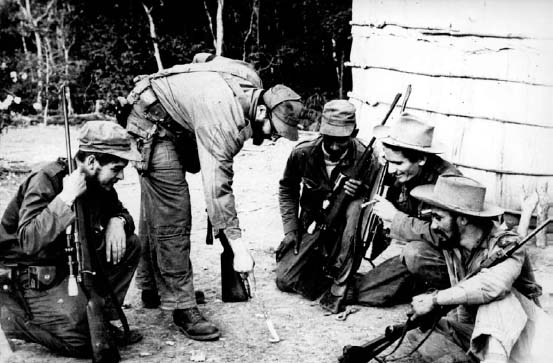 Sierra Maestra, 1957: Che Guevara, Fidel Castro, Calixto Garda, Ramiro Valdés and Juan Almeida.