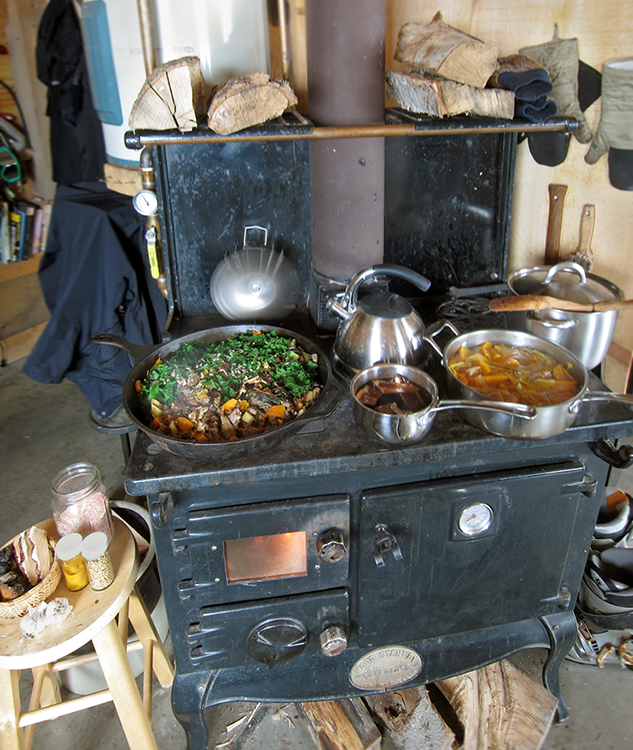 6-09_Wood_cookstove_cooking_wsrf.tif