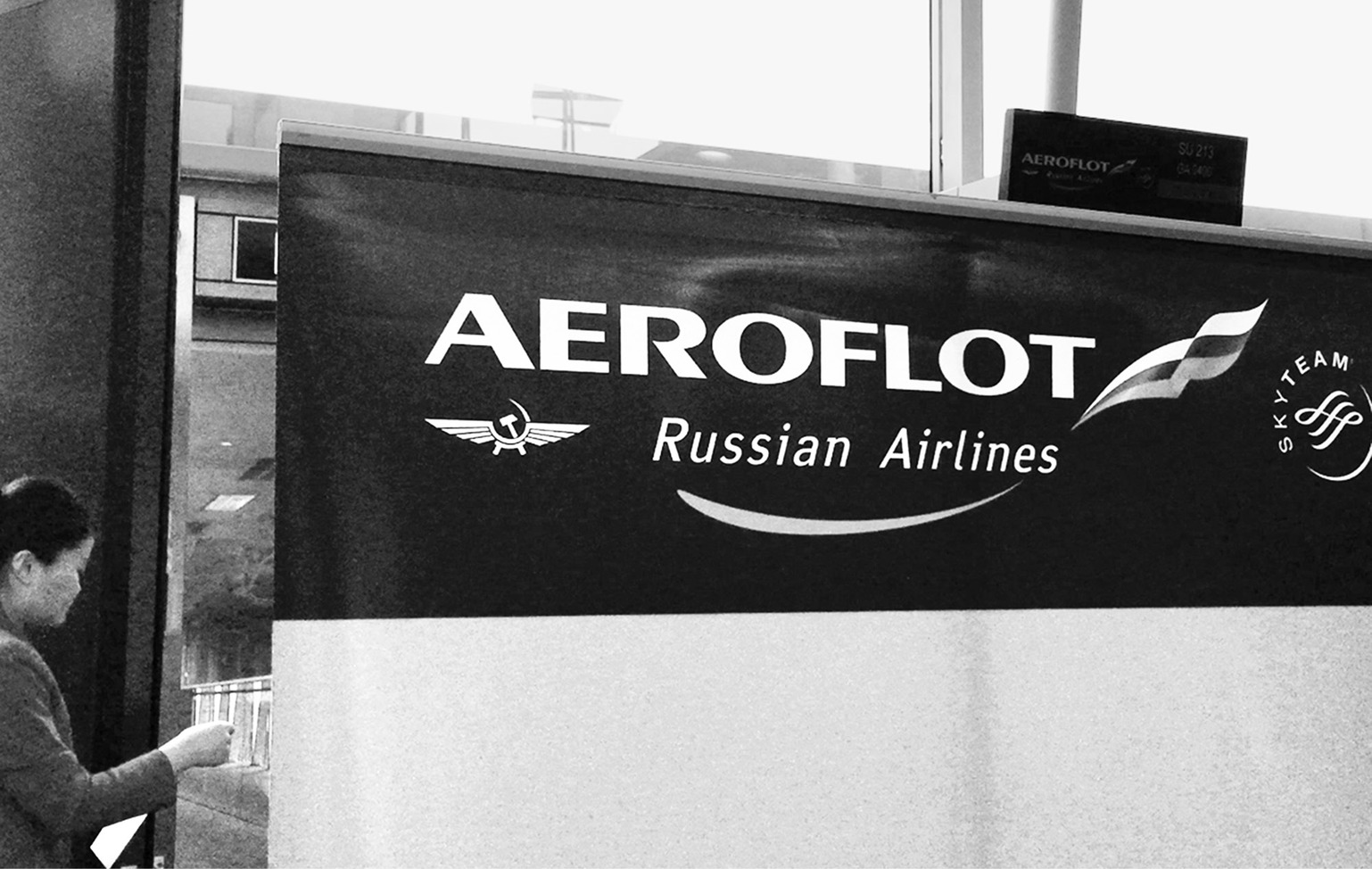 The Russian airline Aeroflot allowed Snowden to board its flight on June 23 without the necessary visa. When the flight landed in Moscow, he was taken off the plane by security officials in what was termed a “special operation.” From that moment on, he was in Russian hands.