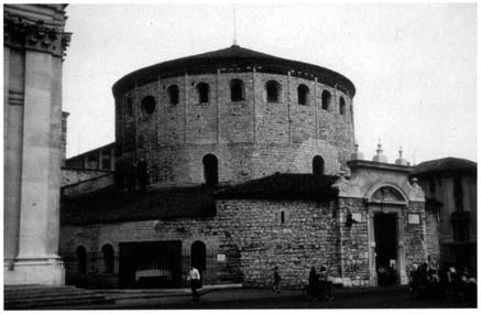 La Rotonda, or old duomo, Brescia. Photograph courtesy of Christopher Kleinhenz.