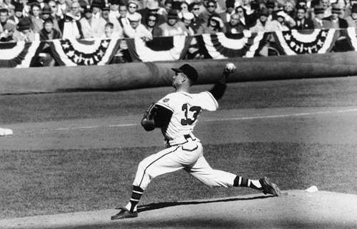 Following his stellar 1957 World Series MVP per-formance, Lou Burdette finished the 1958 Series with a 1–2 record and 5.64 ERA. (ROBERT KOEHLER COLLECTION)