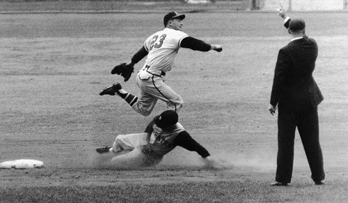 Johnny Logan enjoyed one of his best seasons at shortstop in 1959 with a .975 fielding average and only eighteen errors. (ROBERT KOEHLER COLLECTION)