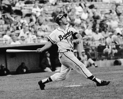 Eddie Mathews led the National League with forty-six home runs in 1959 and was named Wisconsin’s athlete of the year. (ROBERT KOEHLER COLLECTION)