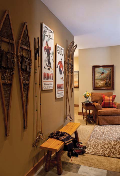 Photo of a mudroom hallway.