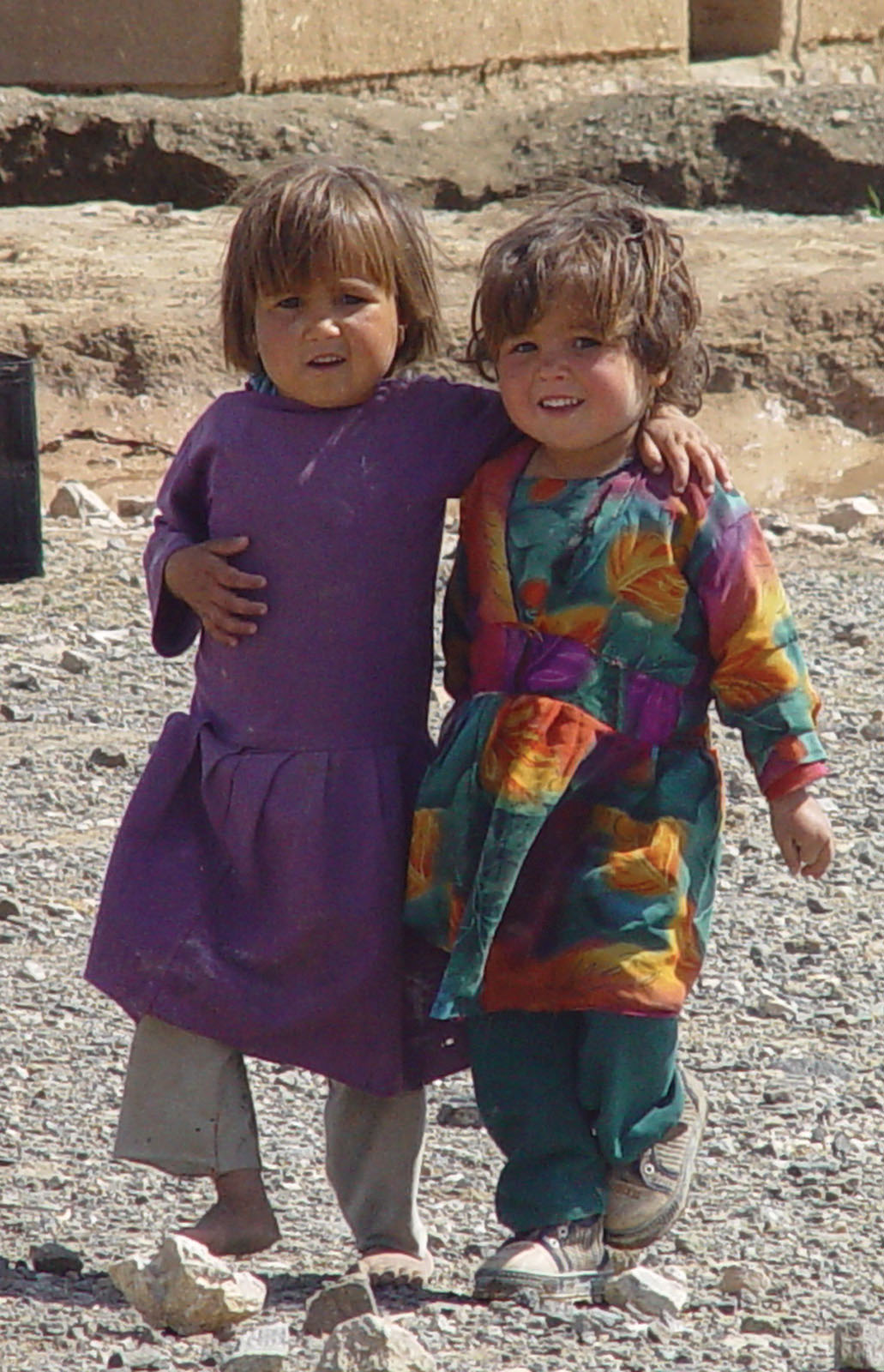 Having been sent in to flatten the ‘terror training camps’ of the Naka Valley, the SBS soldiers realise the valley is full of women and children.