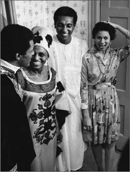 Stokely pals with Gloria Richardson at his wedding, while Guinean Ambassador Achkar Marof maintains the light mood (1968). Courtesy Johnson Publishing Company, LLC. All Rights Reserved via AP Images.