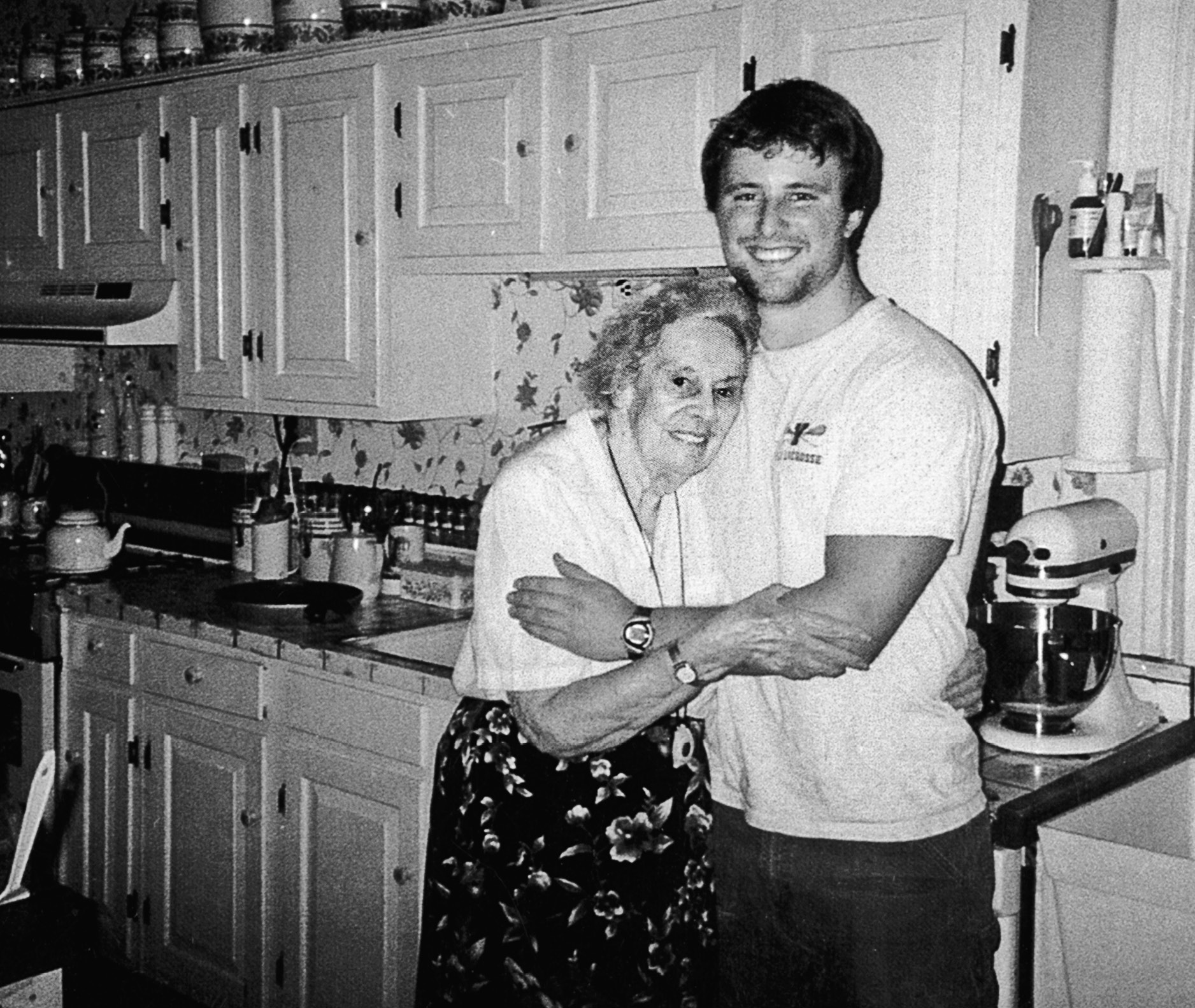 “Take a picture of us,” Grandma Peg said as she took a break from frying eggs to hug Dave. She was the “first Pataki to make me feel like a member of the family,” Dave says of Alli’s grandmother.