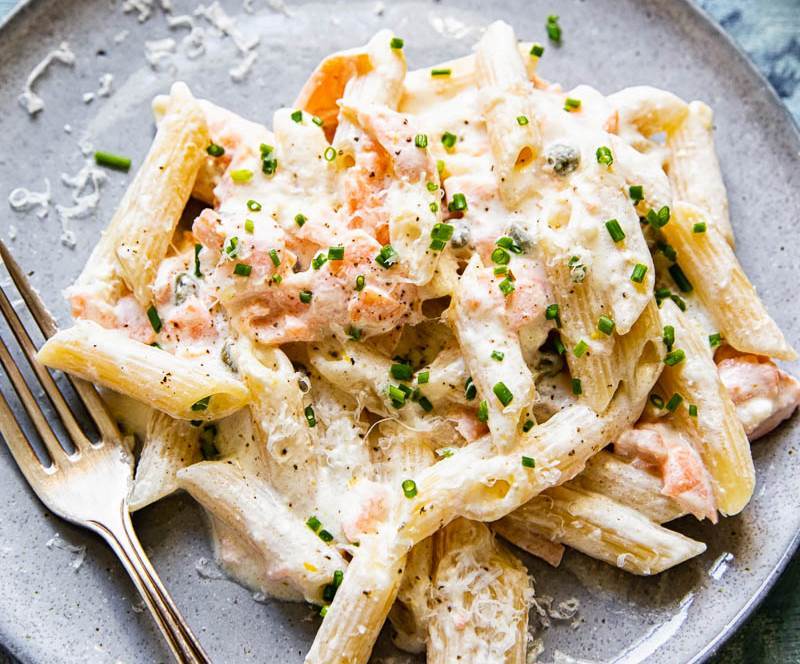 Pasta with Smoked Salmon - Vikalinka