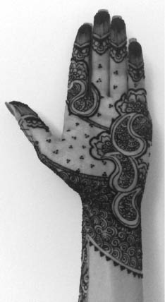 henna hand_90.tif