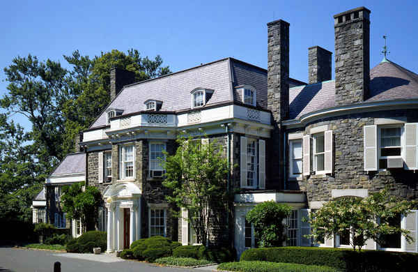 Wave Hill House