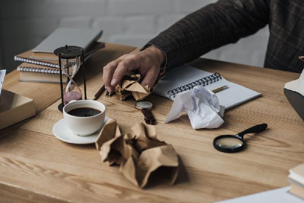 A picture containing table, person, indoor, coffee

Description automatically generated