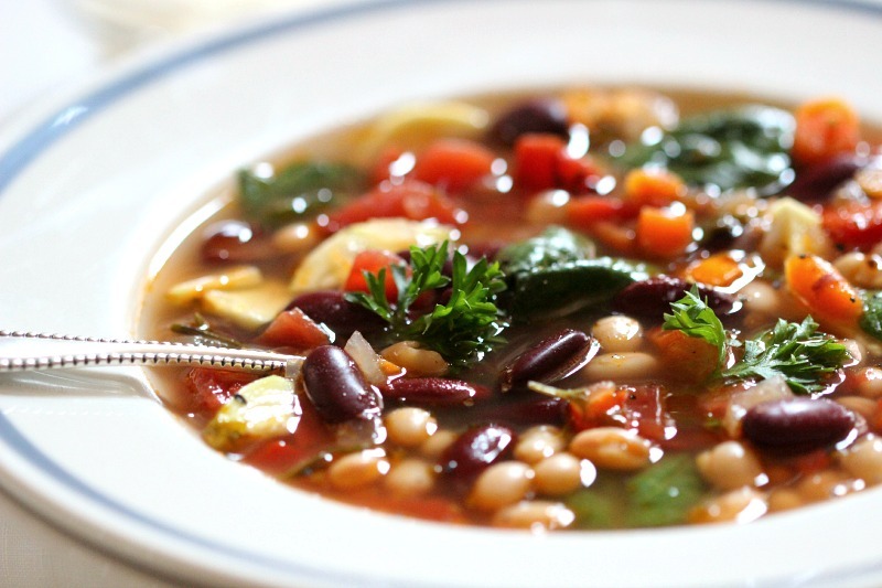 ../link/smokey-vegetable-bean-soup3.jpg