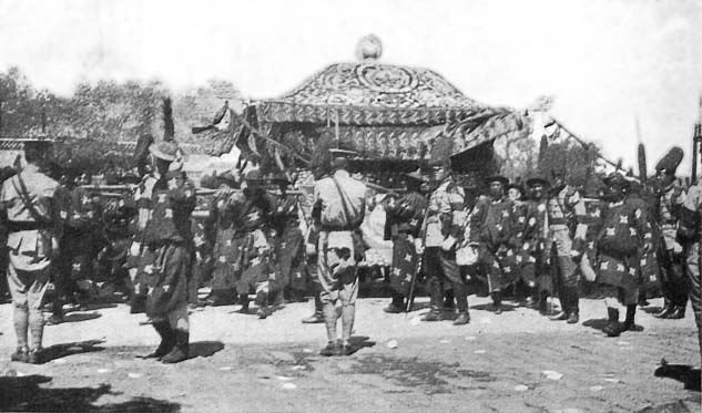 The Funeral of Yuan Shih-kai: The Catafalque over the Coffin on its way to the Railway Station.