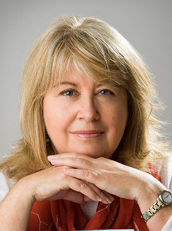 Server2:Authors:Janet Gover:JanetGover-cropped.jpg