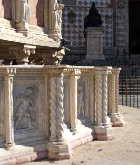 Nicola and Giovanni Pisano, Fontana Maggiore, 1275–7.