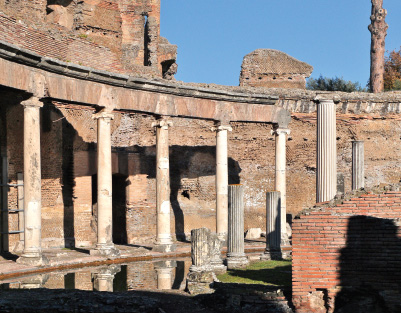 Villa Adriana: the villa of the island, 118–34.