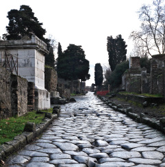 Pompeii, road to the Porta Ercolano.