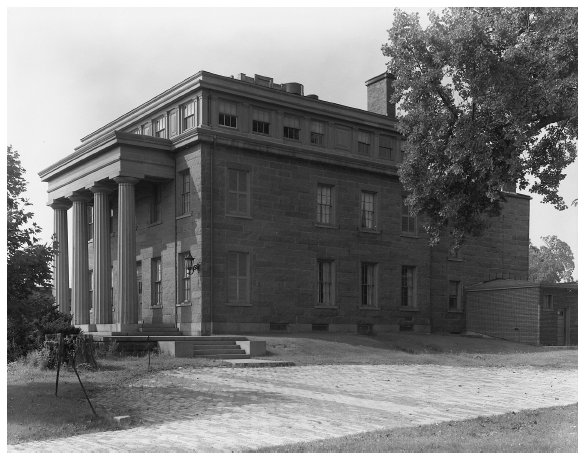 Image: Joseph Grinnell Mansion. COURTESY OF THE NEW BEDFORD WHALING MUSEUM.