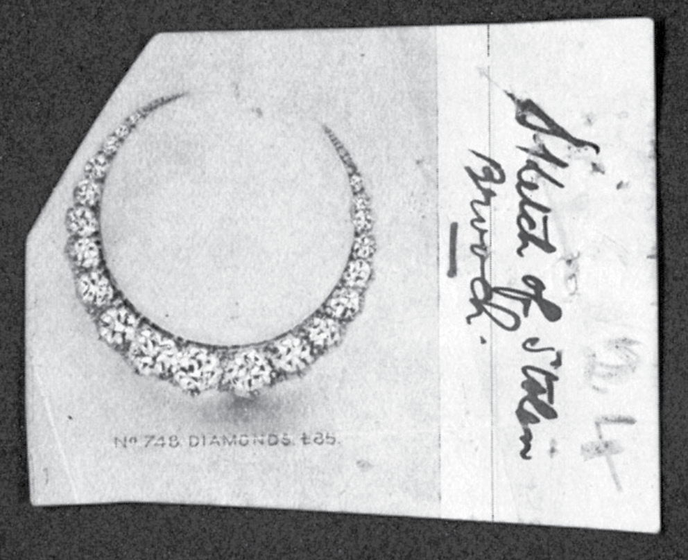 Jeweler’s sketch of Miss Gilchrist’s missing diamond brooch