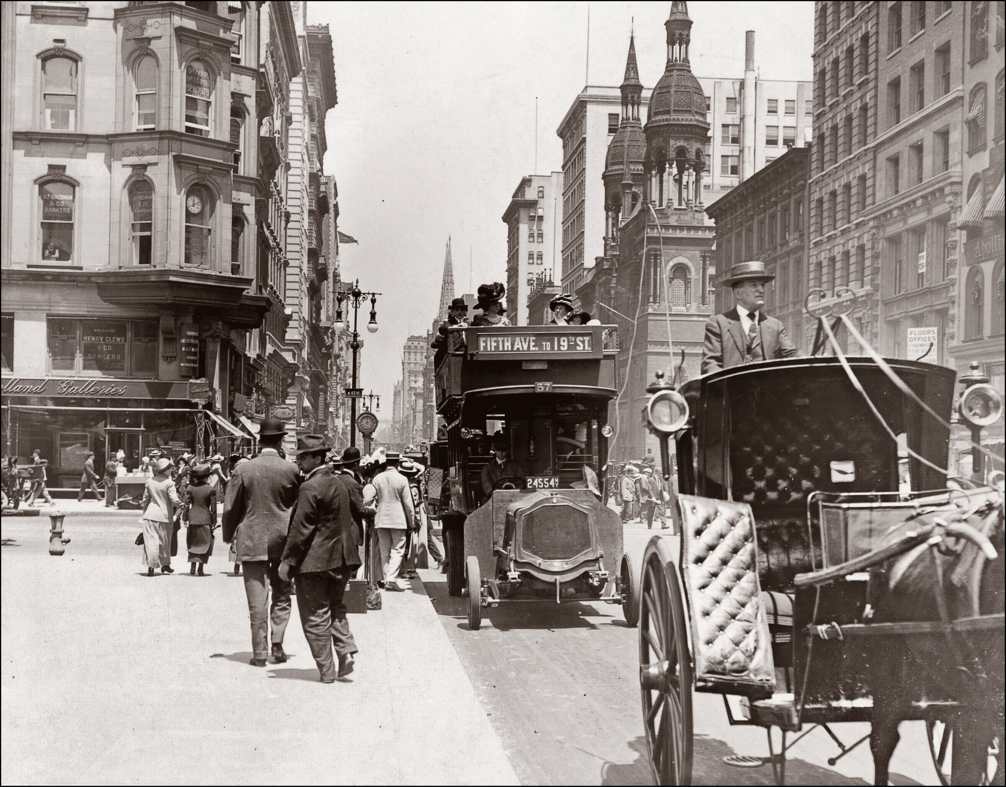 Fifth Avenue looking north toward Forty-second Street, 1912