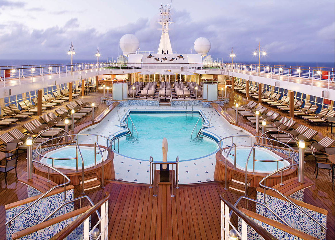 VOY_PoolDeck03_BerlitzCruiseGuide_EC.jpg