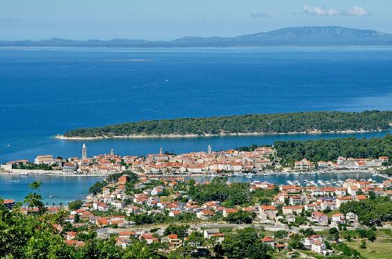 Berg Kamenjak – Rab liegt zu Füßen, gegenüber Lošinj mit dem Televrin