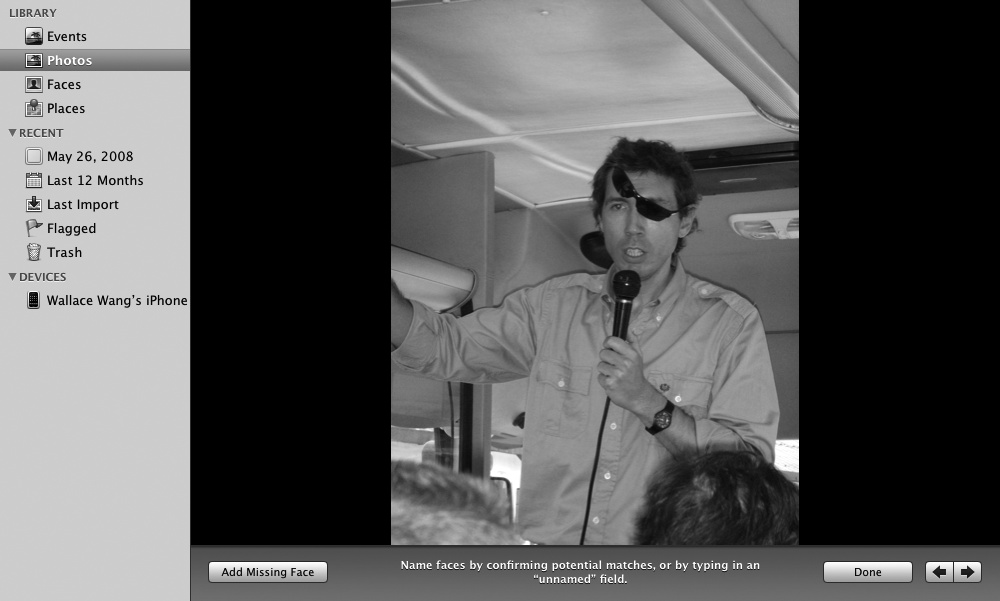 Click the Add Missing Face button to select a face for iPhoto to recognize.
