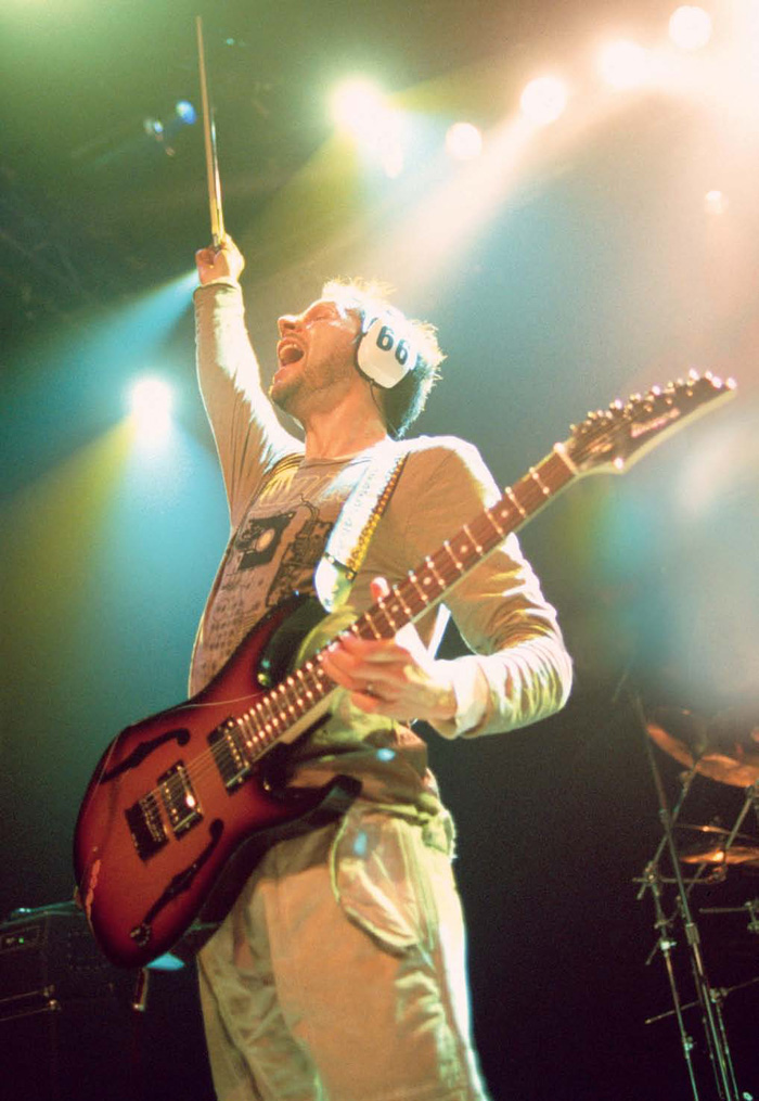 PAUL GILBERT 2008