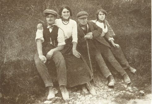 A Wayside Idyl. Photo. Fred Shaw